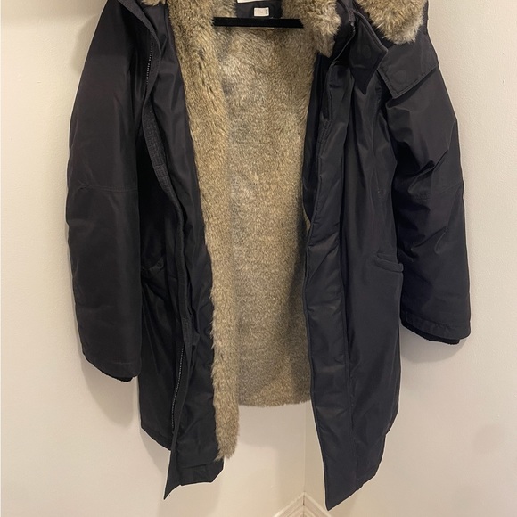 Aritzia Babaton Oskar Parka - Picture 5 of 8